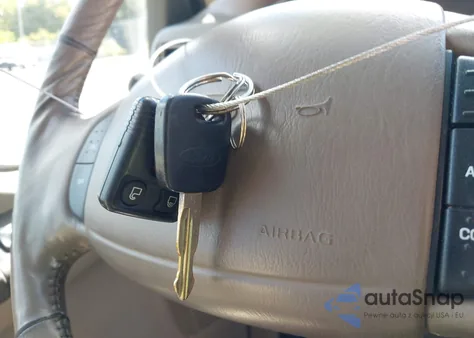 2000 Ford Excursion Limited from USA, damaged, VIN 1FMNU42S5YED24233